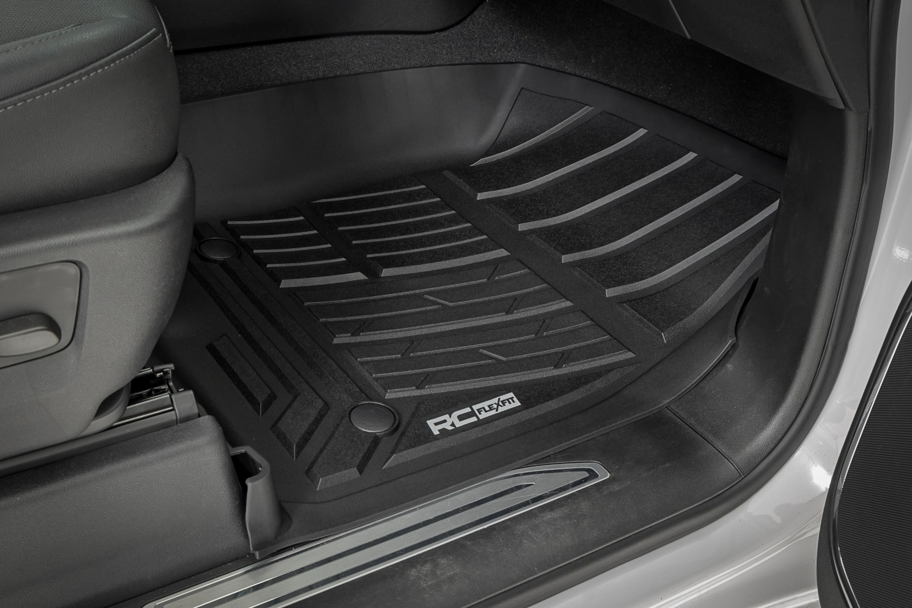 Flex-Fit Floor Mats | FR & RR | FR Bucket | Crew | Chevy/GMC 1500/2500HD/3500HD (19-25 & Classic) - Image 4