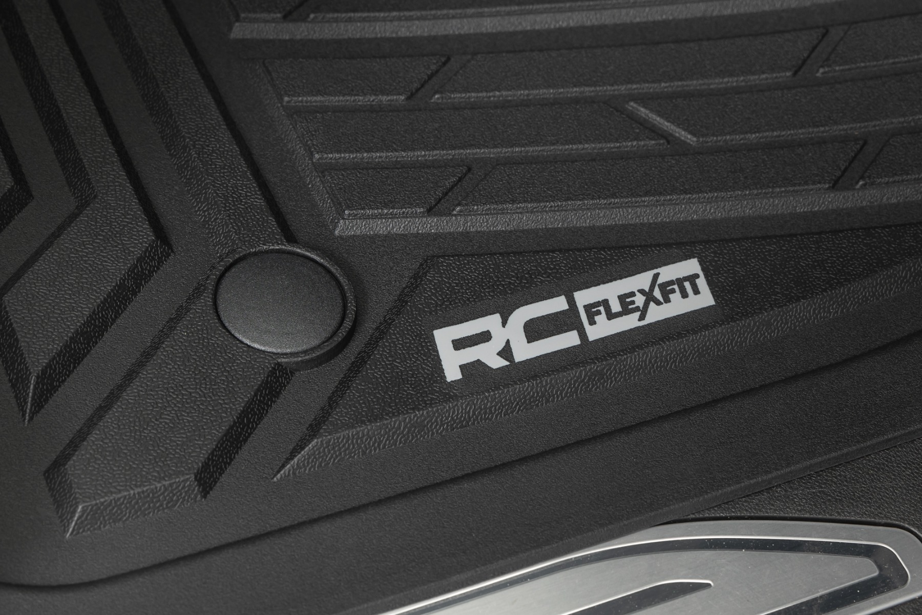 Flex-Fit Floor Mats | FR & RR | FR Bucket | Crew | Chevy/GMC 1500/2500HD/3500HD (19-25 & Classic) - Image 5