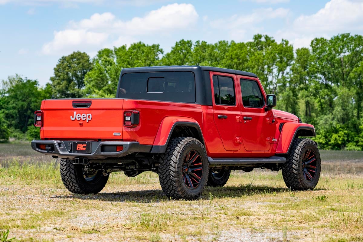 2.5 Inch Leveling Kit | Spacers | M1 | Jeep Gladiator JT 4WD (2020-2023) - Image 3