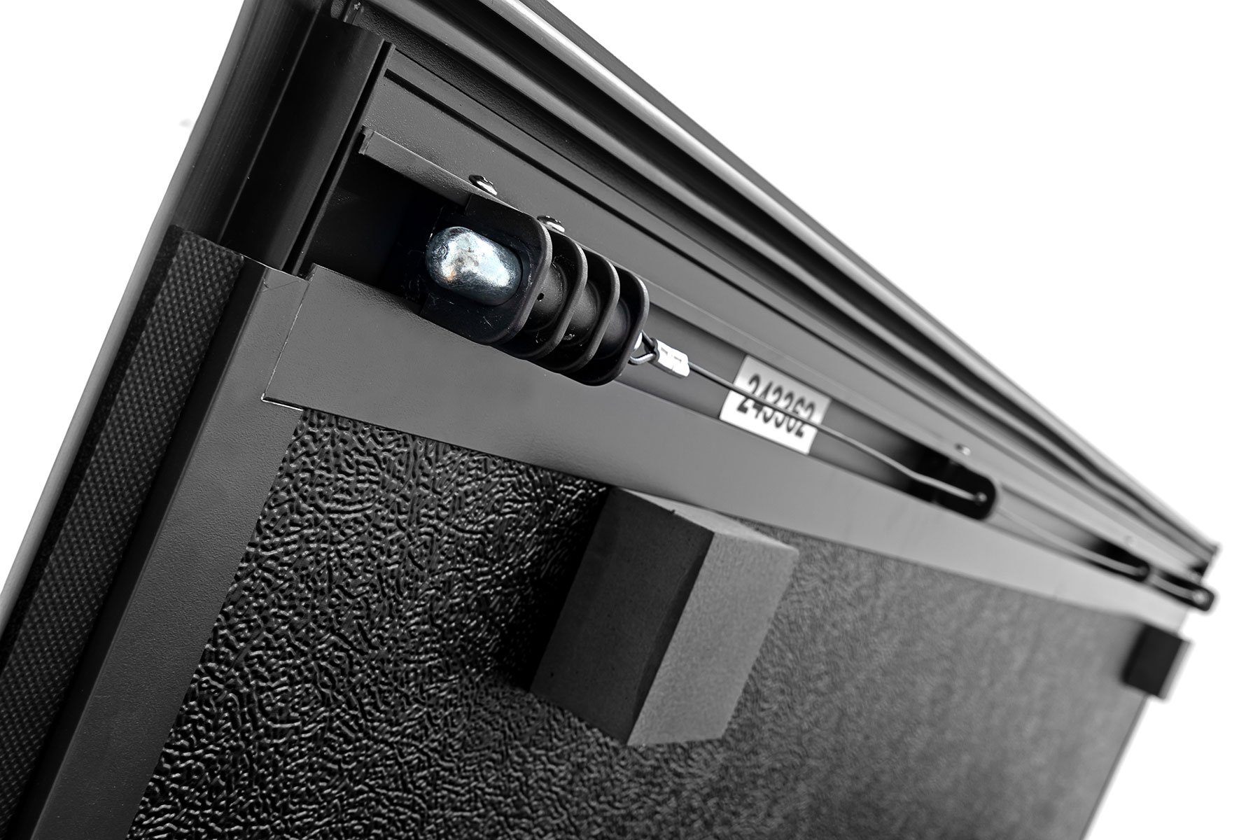 Hard Low Profile Bed Cover | 6'7" Bed | Rail Cap | Chevy/GMC 1500/2500HD/3500HD (14-19 & Classic) - Image 6