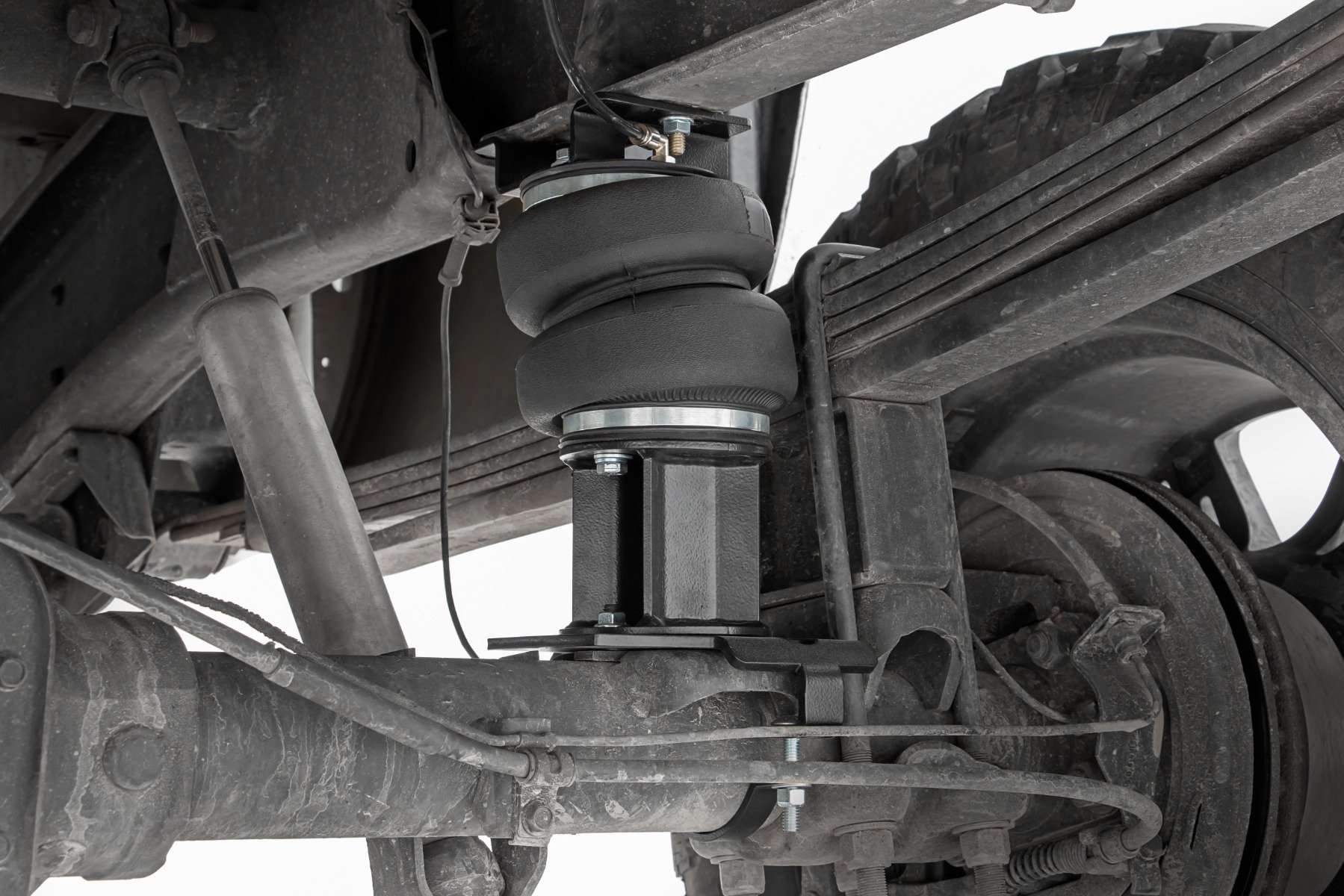Air Spring Kit w/compressor | Wireless Controller | 6 Inch Lift Kit | Chevy/GMC 2500HD (01-10) - Image 5