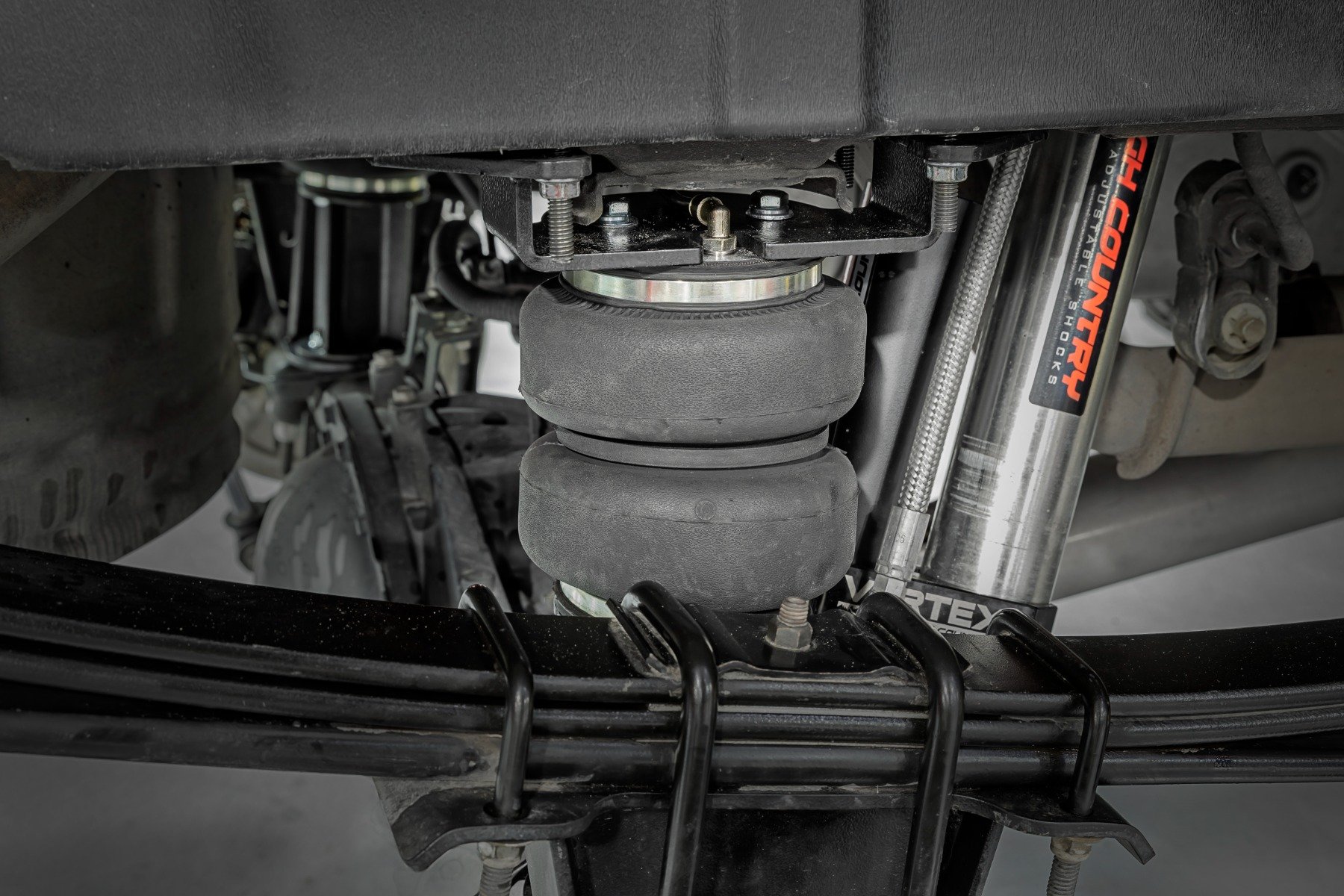 Air Spring Kit w/compressor | Chevy/GMC Sierra 1500 (19-25)/Silverado 1500 (19-25) - Image 4
