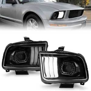 ANZO 05-09 MUSTANG PROJECTOR HEADLIGHTS W/LIGHT BAR BLACK HOUSING